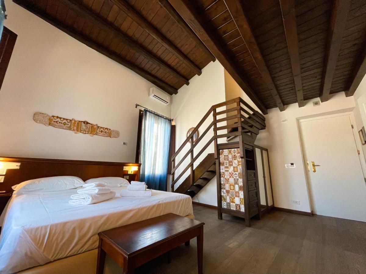 Hotel La Plumeria Cefalù Esterno foto