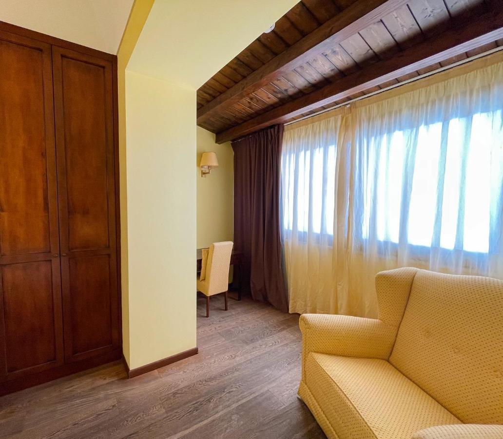 Hotel La Plumeria Cefalù Esterno foto