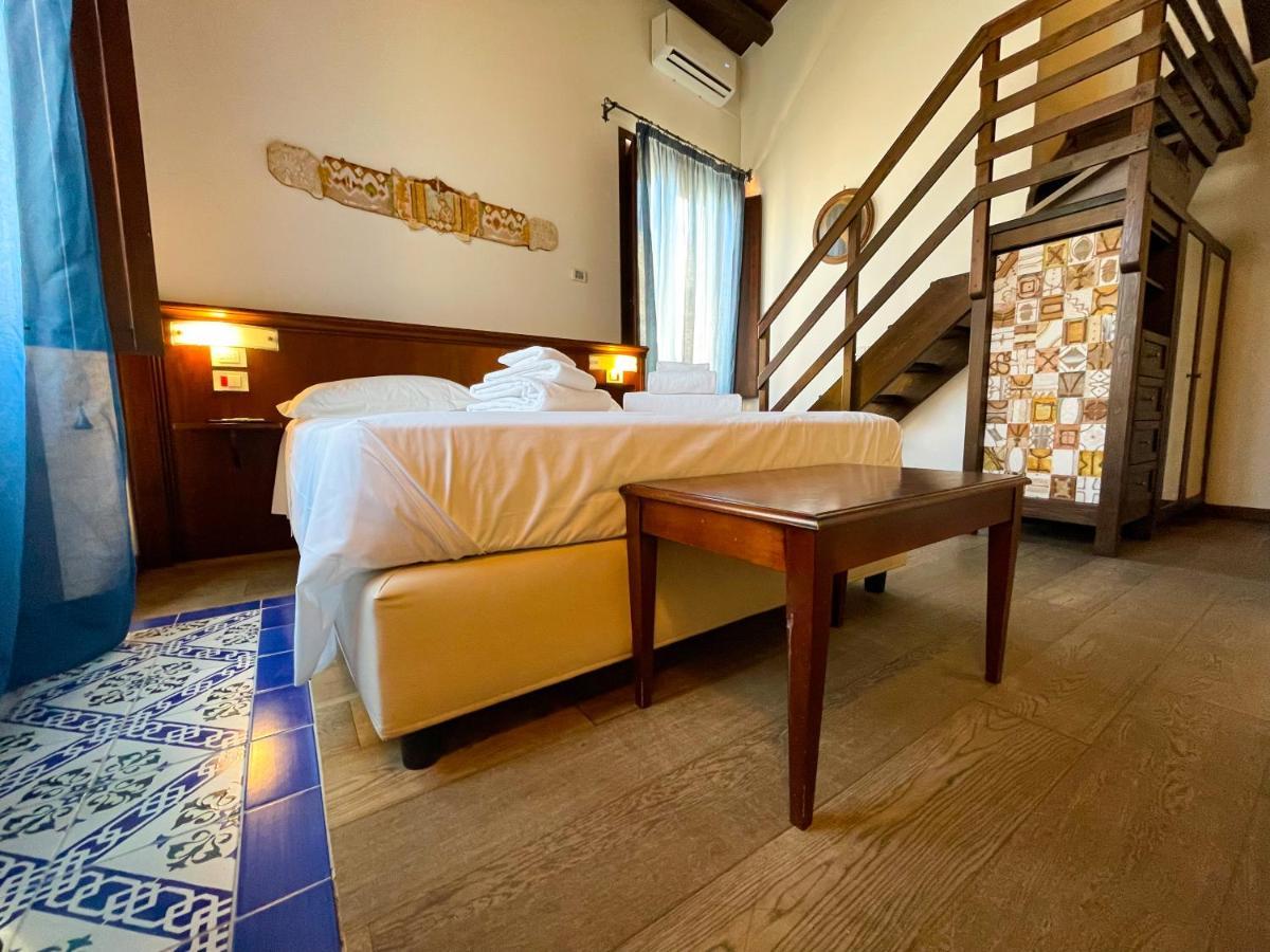Hotel La Plumeria Cefalù Esterno foto