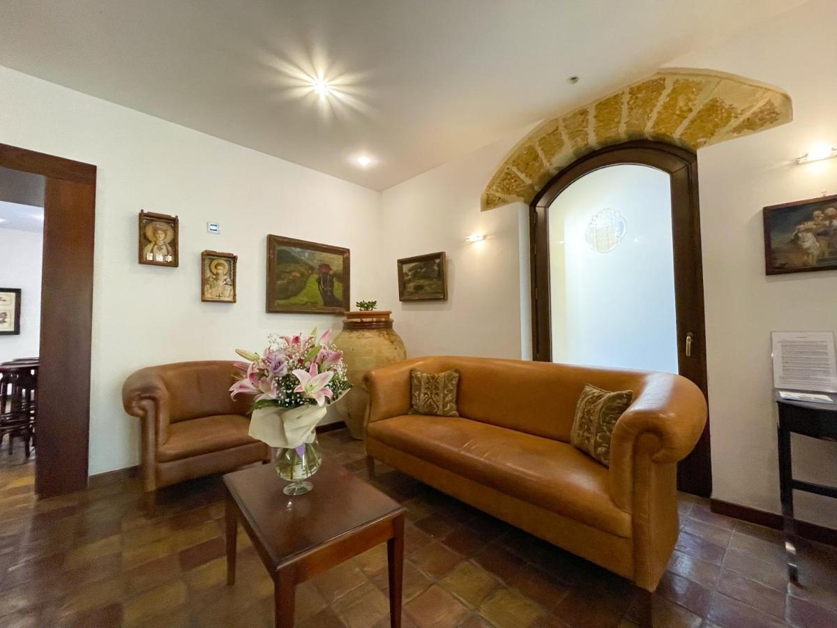 Hotel La Plumeria Cefalù Esterno foto