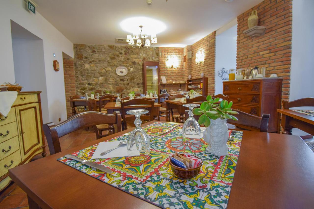 Hotel La Plumeria Cefalù Esterno foto