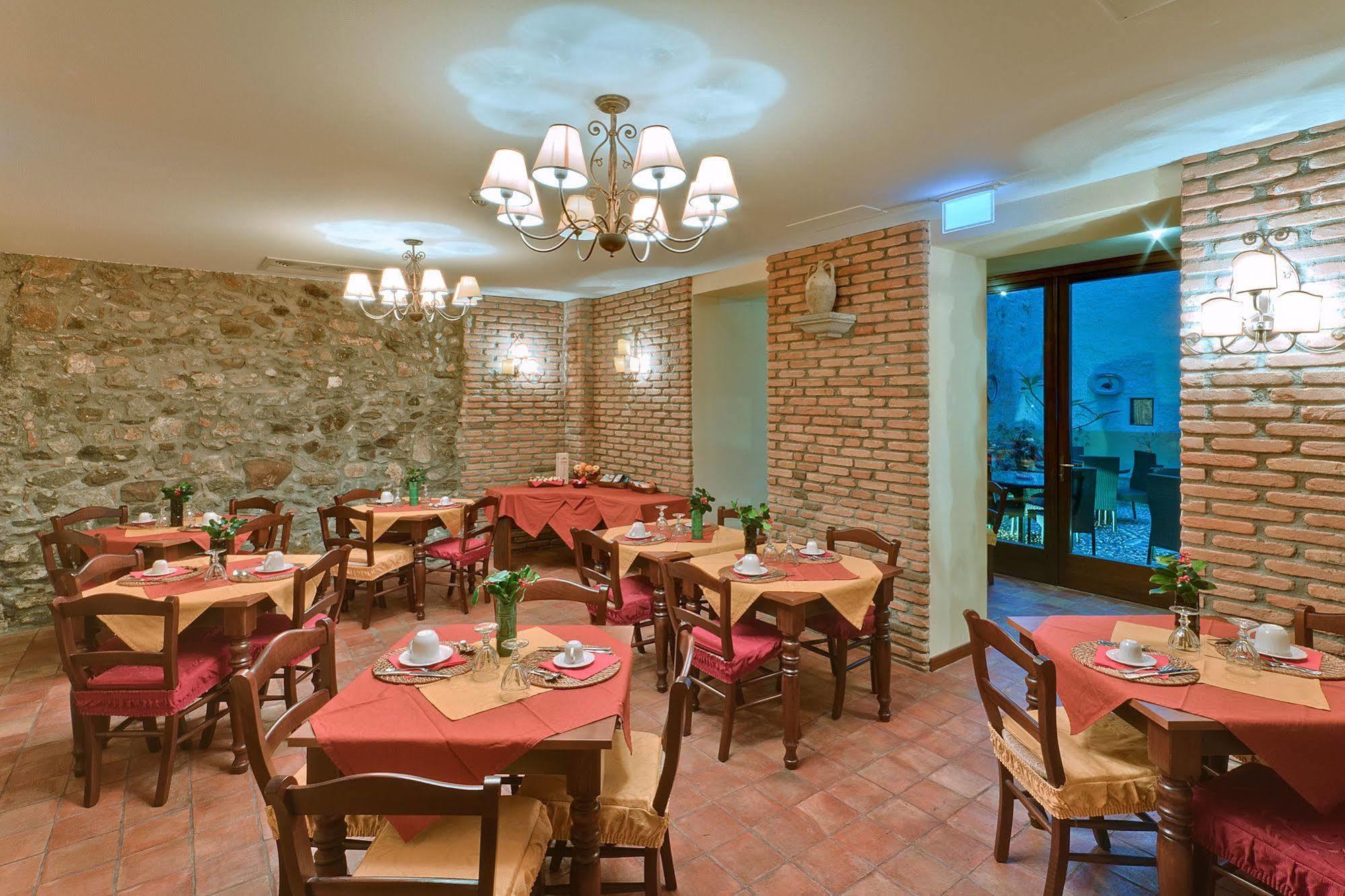 Hotel La Plumeria Cefalù Esterno foto
